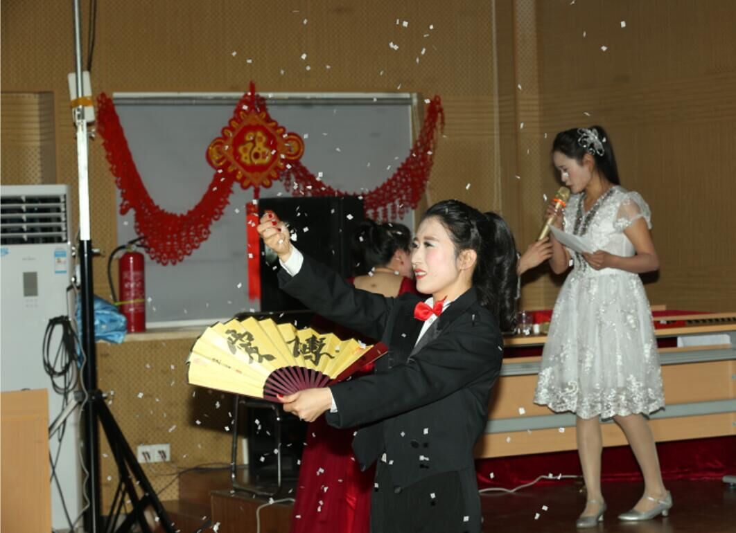 2017，我们和梦想一路同行---科研所2017新春联欢会圆满举行